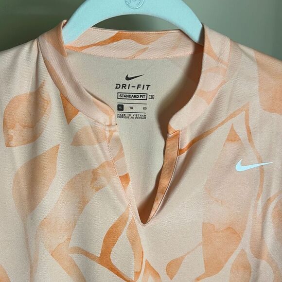 Nike Dri Fit Golf Tee XL - Picture 2 of 3